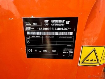 Kloubový nakladač CAT 908 - 12