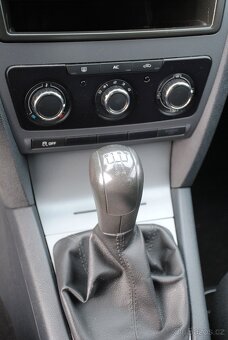 Škoda Octavia 2 kombi 1.6MPI 75kW - 12