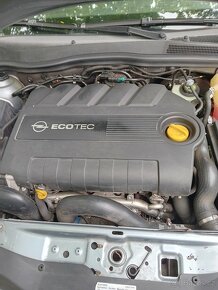Opel Astra GTC 1.9 cdti - 12