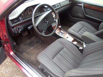 Mercedes W124 coupe 300 CE - 12