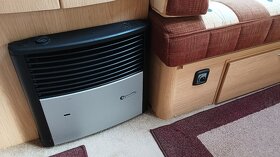 Coachman 470, anglický karavan pro 2-3 osoby - 12