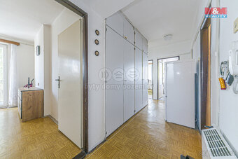 Prodej bytu 3+1, 76 m², Čestín - 12
