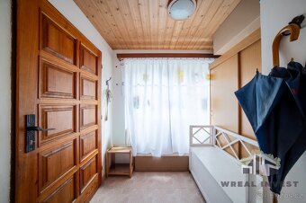 PRODEJ RODINNÉHO DOMU 7+2 S GARÁŽÍ A ZAHRADOU, MĚCHENICE - 12