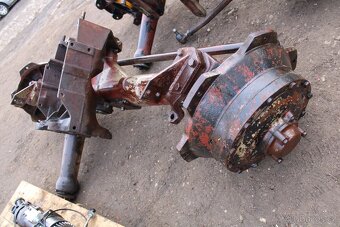 Zetor 12045 12145 16145 přední náprava spojka kardan - 12