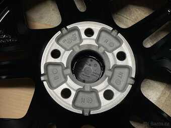 VW PASSAT B9, B8 LETNÍ ALU YORK 235/45/18 94W SEAL INSIDE - 12