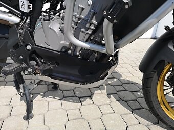 CFMOTO 800 MT Touring,r.v.2022,  nové v ČR, 1.majtel - 12