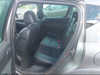 Peugeot 207 SW  1.6i-16V - 12