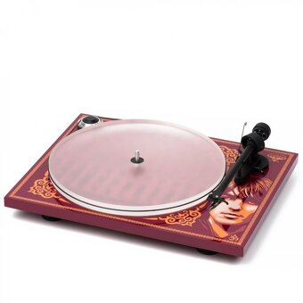 Nevybalený gramofon ProJect Essential III 3 Limitka George H - 12