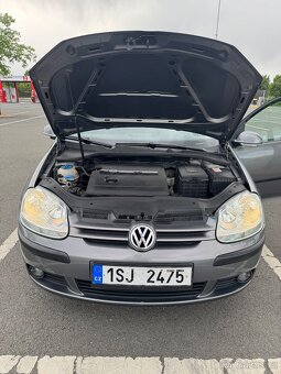 Volkswagen Golf V 1.4 16V - 12