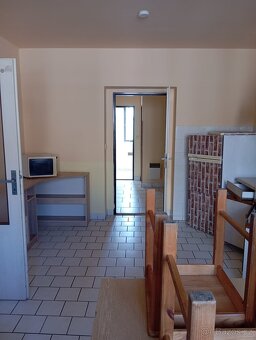 Pronájem bytu 2kk, balkón + parkování - Pečky centrum - 12