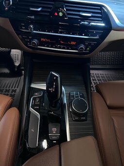 BMW G31 touring 530d xdrive - 12