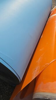 Folie modrá - nová nepoužitá - pevná odolná - 12