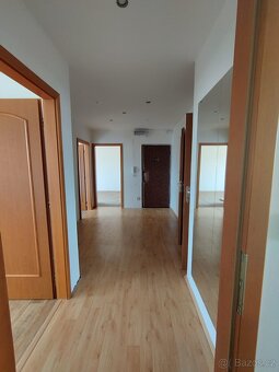 prostorný byt 4+1 o celkové užitné ploše 99 m² - 12
