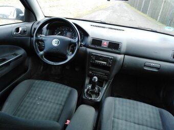 ŠKODA OCTAVIA TOUR 1,6i BENZIN 75 KW RV 2005,KLIMA - 12