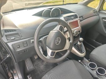 Toyota Verso 2.2D prémium 7 míst dovoz Švýcarsko - 12