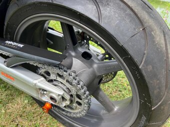 KTM 990 Super Duke - 12