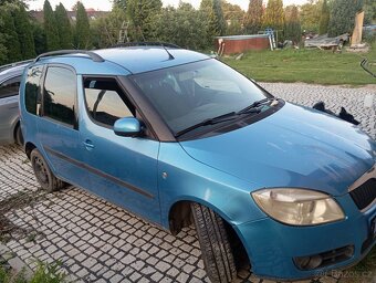 roomster  - nepojizdny  ,pravděpodobně voda v naftě - 12