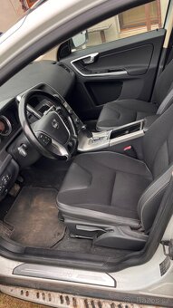 Volvo XC60 D5 158kw AWD Geartronic - 12
