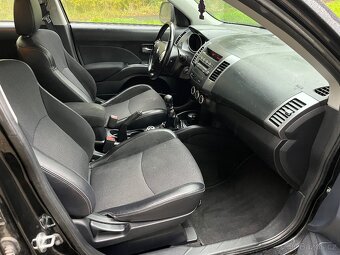 Citroen c-crosser 2.2 HDI 115 kW 4x4 nová STK super stav - 12