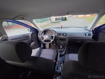 VW Golf IV - 12