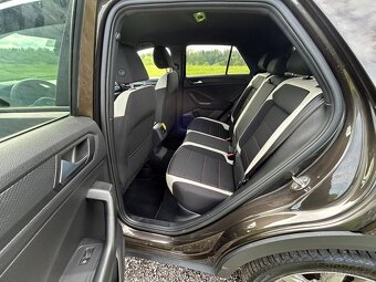 Prodám VW T-Roc 1,5 tsi 110 kW SPORTLAIN - 12