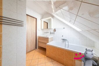 Prodej rodinný dům, 378 m2 - Radim, ev.č. 58534 - 12