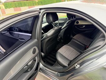 Mercedes Benz. E220d - 12