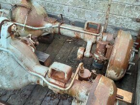 Praga V3S  nápravy - 12