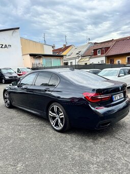BMW Řada 7,  740d xDrive Ojeté, 2016, 307 000 km dálniční  V - 12