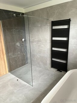 Luxusní novostavba s velkou zahradou - do 30min P+R Chodov - 12