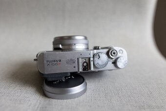 Fujifilm X100F – ikonický street fotoaparát - 12