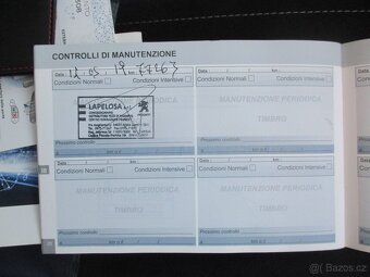 PEUGEOT 308 1,6HDi 88kw Allure EURO6 bez koroze 2017 - 12