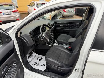 MITSUBISHI OUTLANDER 2.4 PHEV 165kW 4x4-2020-76.749KM- - 12