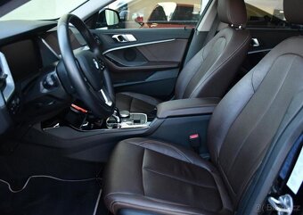 BMW Řada 2 218d HUD ČR - 12