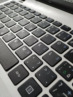 Acer ES1-132, 11.6", 2GB, 32GB eMMC, W10 - 12