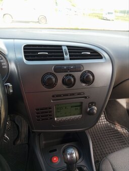 Seat Leon 1.6 benzín - 12