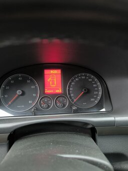 Prodám VW touran 1,4 tsi 103kw - 12