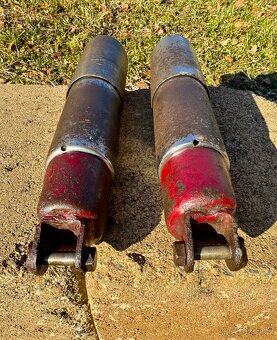 Jawa CZ 125 150 250 350 kyvacka - zadni tlumice - 12