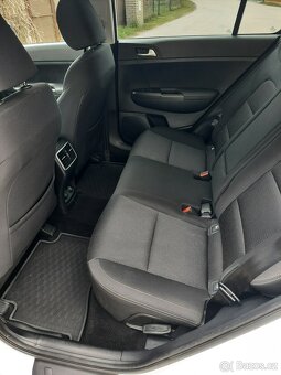 Kia Sportage 1,6 GDi, koupeno ČR,  1. majitel, 75.600 km - 12