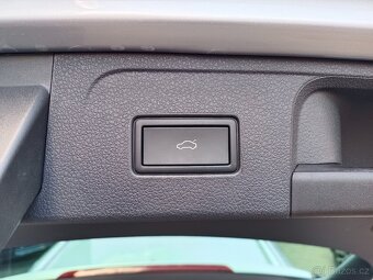 VW Passat B8 Variant 2.0TDI 110kW DSG Matrix ACC Panorama - 12