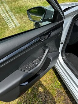 Škoda Octavia 4 2.0TDI 2023 DSG - 12