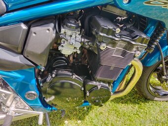 Suzuki gsf650s - 12
