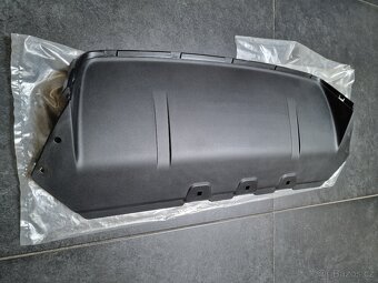 Originální zadní difuzor pro BMW F10 M5 (komplet set) - 12