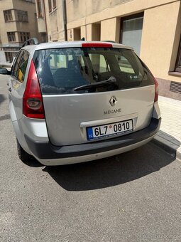 Renault - 12