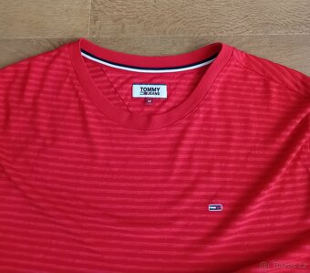 Tommy Jeans dámské tričko vel. M - 12