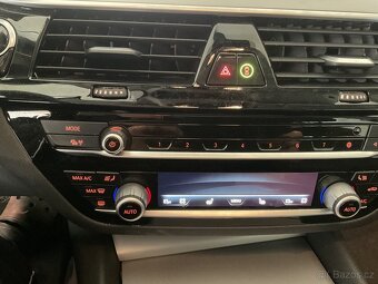 Prodám Bmw 530 xd touring - 12