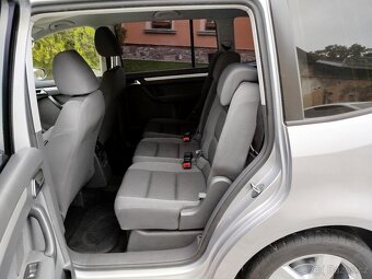 Volkswagen Touran 1.4 tsi - 12