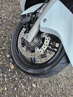 Suzuki Burgman 650 EXECUTIVE - NOVÝ MODEL  EXECUTIVE - 12