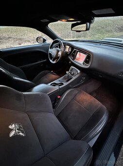 Dodge Challenger 2015 6.4 Hemi Scatpack Shaker - 12