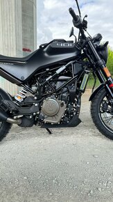 Husqvarna Svartpilen 401 2023 - 12